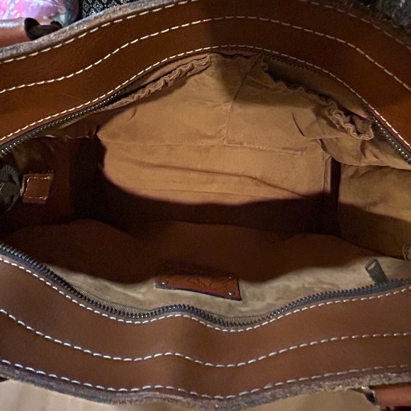 Patricia Nash Women's Brown Zancona Smooth Leather Tote with Large Dust Bag. - Picture 5 of 10